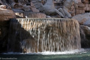 Fontana di Trevi - der Trevi Brunnen