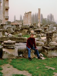 Lars bei den Tempeln von Aphrodisias in der Türkei