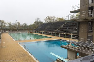 altes Schwimmstadion im Olympiastadion von Berlin