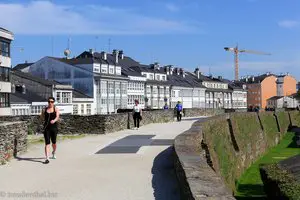sportliche Stadtmauer von Lugo