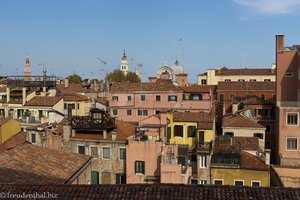 Aussicht aus dem Dogenpalast auf die Dächer von Venedig.