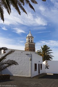 Kirchturm der Iglesia Señora de Guadalupe