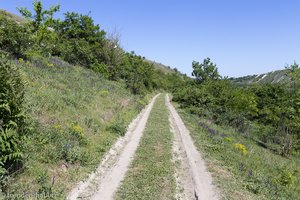 der Aufstieg auf den Butuceni-Hügel bei Orheiul Vechi in Moldawien