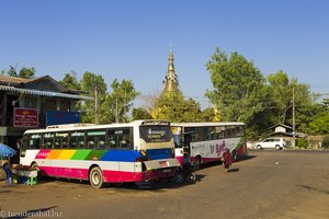Start beim Busbahnhof Yangon