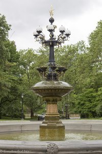 Cherry Hill Fountain im Central Park von New York