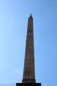 Obelisk Agonalis über dem Vierströme-Brunnen Berninis