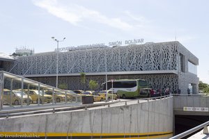Simón Bolívar International Airport bei Santa Marta