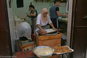 Pfannekuchen und marokkanische Crepes in Fès el-Bali