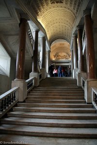 Aufgang zu den Vatikanischen Museen