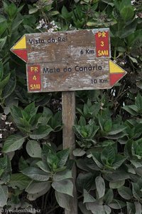 Wegweiser zwischen Visto do Rei und Mata do Canario