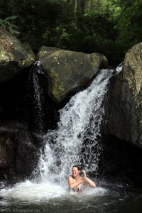 Bad unter dem Wasserfall im Wallilabou Heritage Park