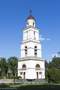 der Glockenturm auf dem Kathedralenplatz von Chisinau