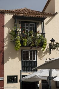 Schöner Balkon am Restaurant La Placeta