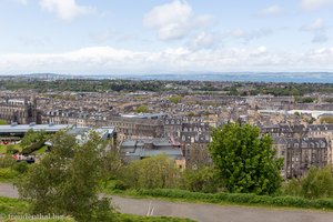 Calton Hill und die Aussicht auf Edinburgh