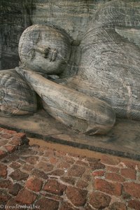 Liegender Buddha bei Gal Vihara