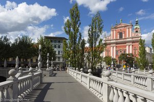 Tromostovje - ein Wahrzeichen der Stadt Ljubljana