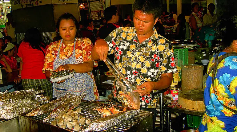 Wer mag Fisch vom Grill? - Nachtmarkt Hua Hin