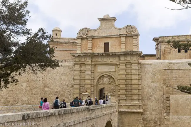 Gate in die Altstadt von Mdina auf Malta