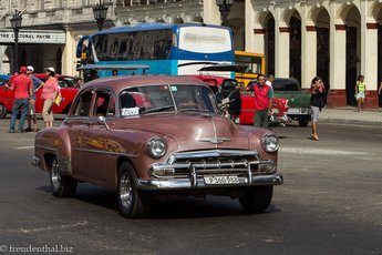 Straße vor dem Kapitol in Havanna