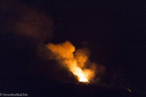 Nachts am Vulkanausbruch des Piton de la Fournaise