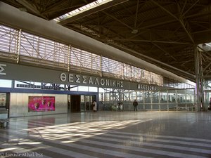 Beim Flughafen von Saloniki startet unser Kruzurlaub auf Chalkidiki