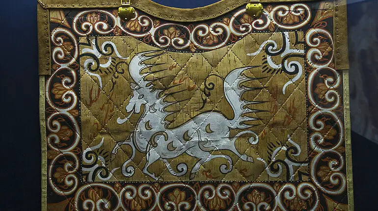 Sattelmatte mit Bild des Weißen Himmlischen Pferdes