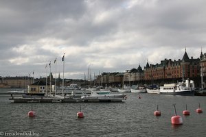 Blick über den Yachthafen Richtung Norrmalm