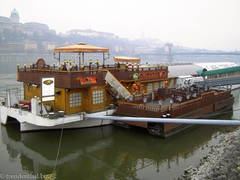 Columbus-Pub an der Donaupromenade Budapest