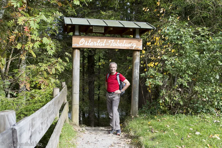 Eingang zum Ostertaler Tobelweg