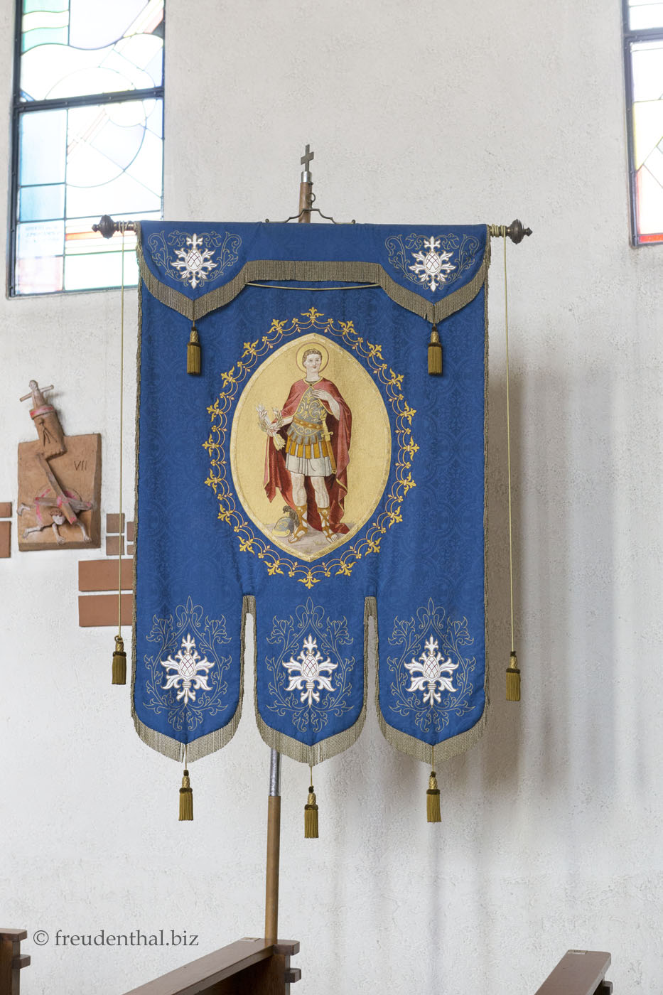 Standarte in der Kirche