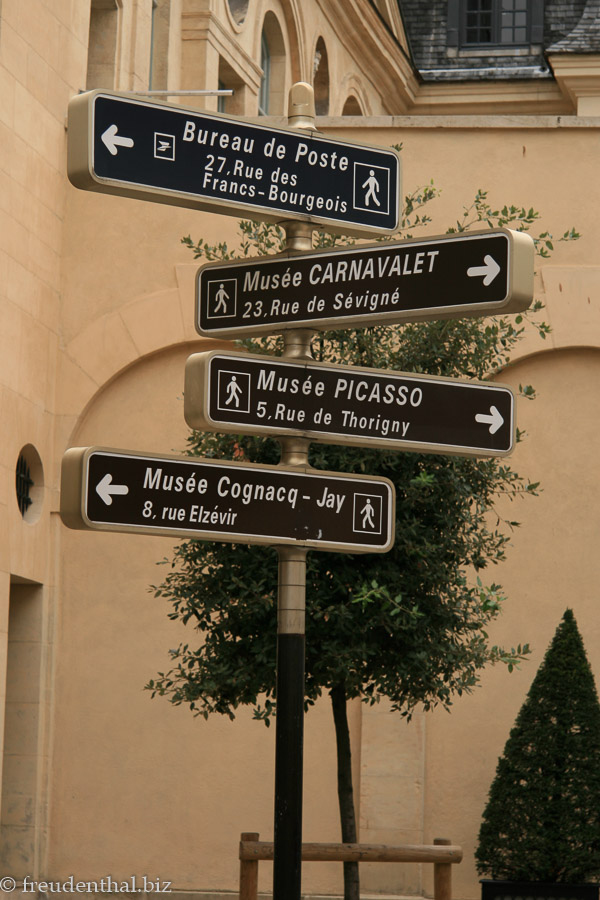 Wegweiser im Museumsviertel