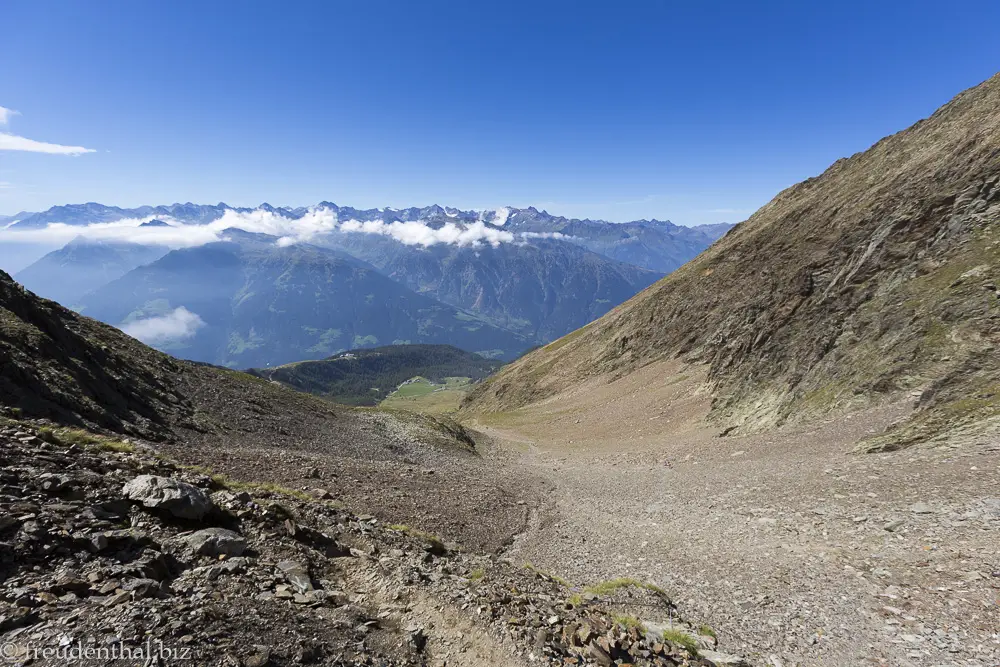 Abstieg durch den Karkessel des Hirzer