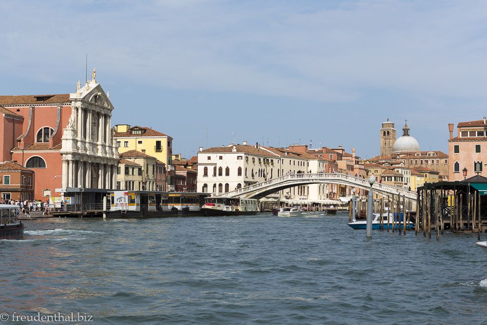 Uns erwartet der Canal Grande ...