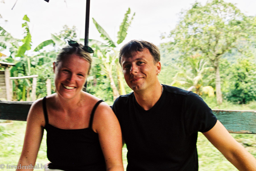 Fahrt im Militärlaster