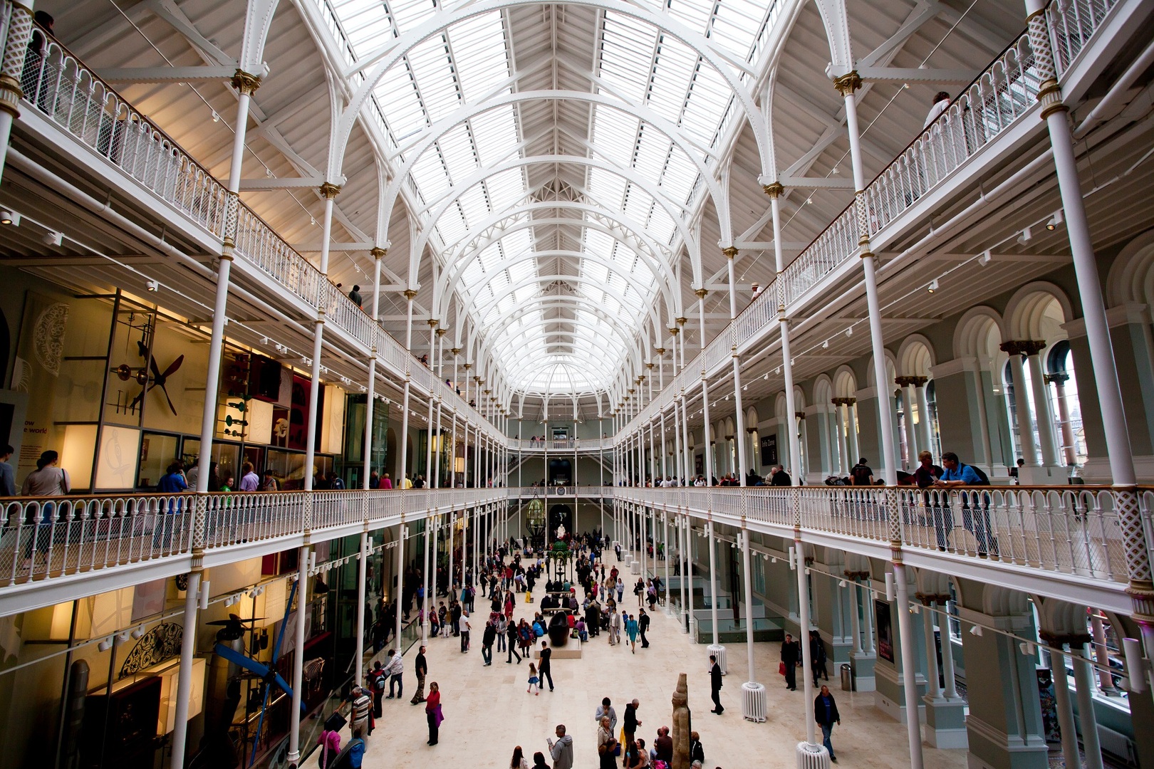 Große Halle im Nationa Museum of Scotland