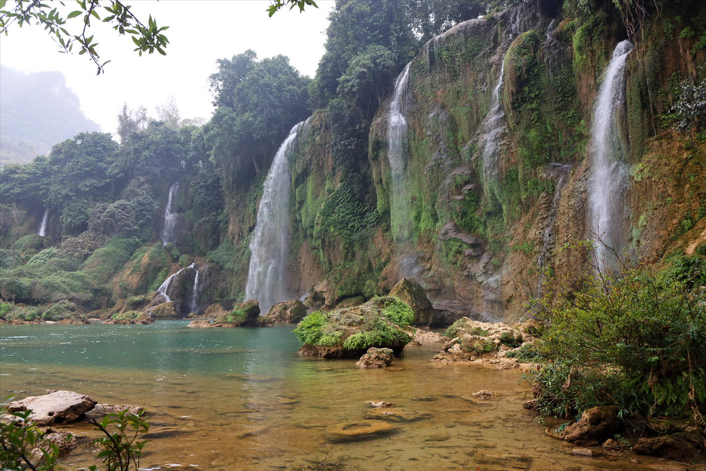 Kaskaden der Bản‑Giốc‑Wasserfälle in Vietnam
