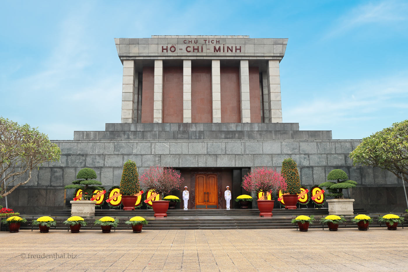 Ho‑Chi‑Minh‑Mausoleum in Hanoi am Morgen