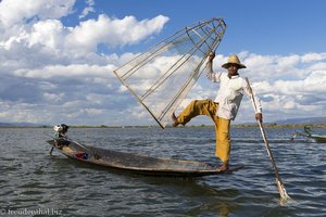 Die Kunst der Einbein-Fischer auf dem Inle-See