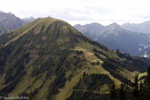 Blick zum Hönig (2.034 m), Lechtaler Alpen