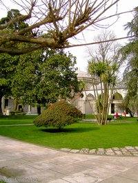 Der Garten im Topkapi-Palast von Istanbul.