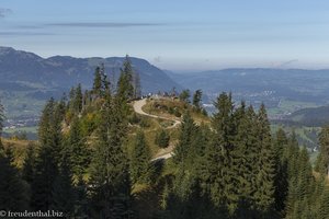 Der markante Aussichtspunkt Burgschrofen am Imberger Horn