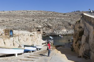 Anne auf dem Weg zur Bucht Wied iz-Zurrieq