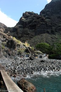 Blick vom Anleger zum Playa de Masca