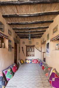 Aufenthaltsraum im Haus des Wali - Taqah Fort im Oman