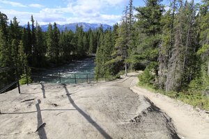 Maligne Canyon Trail