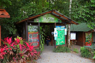 Der Eingang zum Sloth Park von La Fortuna