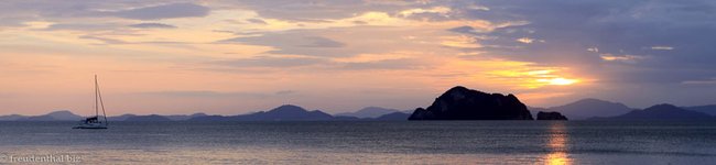 Sonnenuntergang über der Andamanen See beim Yao Yai Resort