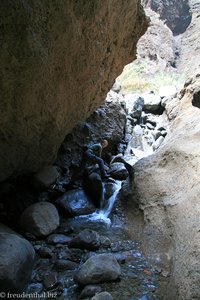 Aufstieg durch den Wasserfall