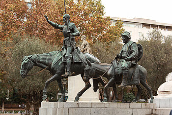 Statue von Don Quijote und Sancho Pansa in Madrid