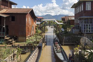 bei den Kunsthandwerkern am Inle-See